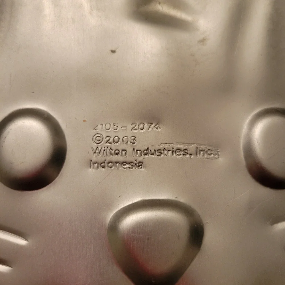 Wilton 2003 Aluminum‎ Easter Bunny Cake Pan Baking Mold Holiday Rabbit
